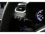 Toyota RAV4 2.5 Plug-in Hybrid AWD Bi-Tone Plus | Apple Carplay/Android Auto | Trekhaak | Panoramadak | 360Camera | Stoelverwarming |