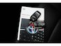 Toyota RAV4 2.5 Plug-in Hybrid AWD Bi-Tone Plus | Apple Carplay/Android Auto | Trekhaak | Panoramadak | 360Camera | Stoelverwarming |