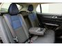 Lynk & Co 01 1.5 Plug-in Hybrid | | Panoramadak | Achteruitrijcamera | Elektrische bestuurdersstoel met geheugen | Stoelverwarming | Actieve bochtverlichting | Adaptieve Cruise Control | Stuurassistent | Lane Assist | Navigatie | Elektrische Achterklep | Keyless Entry | Dodehoekassistent