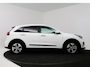 Kia Niro EV e-Niro DynamicPlusLine 64 kWh Schuif-/kanteldak | Stoel/Stuuverwarming | Camera | Carplay | 1e Eigenaar | Nederlandse Auto |