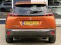 Peugeot e-2008 EV Allure Pack 50 kWh Apple Carplay | Android Auto | SOH 92% | Parkeersensoren | Climate Control |