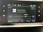 Peugeot e-2008 EV Allure Pack 50 kWh Apple Carplay | Android Auto | SOH 92% | Parkeersensoren | Climate Control |
