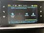 Peugeot e-2008 EV Allure Pack 50 kWh Apple Carplay | Android Auto | SOH 92% | Parkeersensoren | Climate Control |