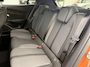Peugeot e-2008 EV Allure Pack 50 kWh Apple Carplay | Android Auto | SOH 92% | Parkeersensoren | Climate Control |