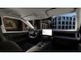 Hyundai Ioniq 3 Select | 12,9-inch multimediascherm met: Pleos Connect, Apple CarPlay & Android Auto (draadloos), DAB+ en Hyundai Bluelink LITE met smartphone-app (abonnement 10 jaar) | Actieve rijbaanassistentie (LKA)