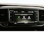 Opel Vivaro 2.0 CDTI 180PK L2H1 | Automaat | Airco | Cruise | Camera | Carplay| 3 Zits | Trekhaak