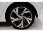 Renault Clio 1.6 E-Tech Hybrid 140 R.S. Line | 360° Camera | Sportstoelen | 9,3"Navigatie | Climate control | 17"Lichtmetaal | Full LED |