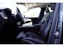 Volvo XC60 2.0 T6 Plug-in hybrid AWD Ultra Dark | Pano | Luchtvering | Trekhaak | Harman Kardon |