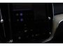 Volvo XC60 2.0 T6 Plug-in hybrid AWD Ultra Dark | Pano | Luchtvering | Trekhaak | Harman Kardon |