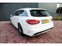 Mercedes-Benz C-klasse Estate 180 AMG Sport Edition Premium Plus Upgrade 19 inch Panoramadak Sport Leder Burmester Ambiante verlichting Electrische Trekhaak Etc. Etc.