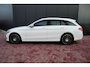 Mercedes-Benz C-klasse Estate 180 AMG Sport Edition Premium Plus Upgrade 19 inch Panoramadak Sport Leder Burmester Ambiante verlichting Electrische Trekhaak Etc. Etc.