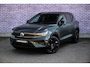 Volvo EX40 Single Motor Extended Range Ultra 82 kWh Black Edition | Getint glas | Nubuck | Panoramadak | Harman/Kardon | Stoelverwarming voor + achter | Keyless | 20" Velgen |