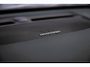 Volvo EX40 Single Motor Extended Range Ultra 82 kWh Black Edition | Getint glas | Nubuck | Panoramadak | Harman/Kardon | Stoelverwarming voor + achter | Keyless | 20" Velgen |