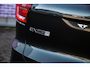 Volvo EX40 Single Motor Extended Range Ultra 82 kWh Black Edition | Getint glas | Nubuck | Panoramadak | Harman/Kardon | Stoelverwarming voor + achter | Keyless | 20" Velgen |