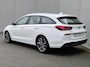 Hyundai i30 Wagon 1.0 T-GDi MHEV Comfort Smart / Navigatie / Climate Control / Apple Carplay Android / Stuur- & Stoelverwarming / 17" LM wielen + Winter banden / Achteruitrijcamera / Cruise control / Draadloze telefoon lader /