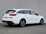 Hyundai i30 Wagon 1.0 T-GDi MHEV Comfort Smart / Navigatie / Climate Control / Apple Carplay Android / Stuur- & Stoelverwarming / 17" LM wielen + Winter banden / Achteruitrijcamera / Cruise control / Draadloze telefoon lader /