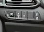 Hyundai i30 Wagon 1.0 T-GDi MHEV Comfort Smart / Navigatie / Climate Control / Apple Carplay Android / Stuur- & Stoelverwarming / 17" LM wielen + Winter banden / Achteruitrijcamera / Cruise control / Draadloze telefoon lader /