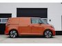 Volkswagen ID. Buzz Cargo 77 kWh 20 inch - Adaptive Cruise - Camera - Trekhaak wegklapbaar - Stoelverwarming - Carplay - Navigatie