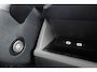 Volkswagen ID. Buzz Cargo 77 kWh 20 inch - Adaptive Cruise - Camera - Trekhaak wegklapbaar - Stoelverwarming - Carplay - Navigatie