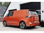 Volkswagen ID. Buzz Cargo 77 kWh 20 inch - Adaptive Cruise - Camera - Trekhaak wegklapbaar - Stoelverwarming - Carplay - Navigatie