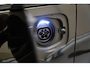 Volvo XC40 T4 Recharge Inscription Expression [ LED Trekhaak Navi Apple/Android ]