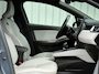 Renault Clio E-Tech Hybrid 140PK Initiale Paris / BOSE Premium Audio / Lederen Bekleding / Stoel & Stuurverwarming / Apple Carplay & Android Auto / All Season Banden / Trekhaak / Navigatie / Achteruitrijcamera /