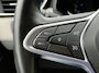 Renault Clio E-Tech Hybrid 140PK Initiale Paris / BOSE Premium Audio / Lederen Bekleding / Stoel & Stuurverwarming / Apple Carplay & Android Auto / All Season Banden / Trekhaak / Navigatie / Achteruitrijcamera /