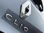 Renault Clio E-Tech Hybrid 140PK Initiale Paris / BOSE Premium Audio / Lederen Bekleding / Stoel & Stuurverwarming / Apple Carplay & Android Auto / All Season Banden / Trekhaak / Navigatie / Achteruitrijcamera /