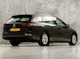 Volkswagen Golf Variant 1.0 TSI Life Sport (APPLE CARPLAY, GROOT NAVI, PARKEERSENSOREN, SFEERVERLICHTING, SPORTSTOELEN, KEYLESS START, LM VELGEN, NIEUWSTAAT)