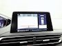 Peugeot 5008 1.2 PureTech Sport 7 Persoons (APPLE CARPLAY, GROOT NAVI, LEDER, 360 CAMERA, SPORTSTOELEN, GETINT GLAS, TREKHAAK, LANE ASSIST, NIEUWSTAAT)