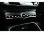 Volvo XC40 Single Motor Extended Range Plus 82 kWh | SOH 99% | Rijklaar! | Adapt. Cruise | Dodehoek | Trekhaak 1500kg! | Stoel- Stuurverw. |