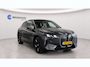 BMW iX xDRIVE45 101KWH / LEDER / FULL-LED / SKY LOUNGE / SOFT-CLOSE / 22" LMV / ELEKTR. TREKHAAK / LUCHTVERING / HARMAN KARDON / ORG. NL. / FULL OPTIONS / NIEUWSTAAT !!