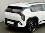 Kia EV3 GT-PlusLine 81.4 kWh / Fabrieksgarantie tot 20-08-2032 / Schuif-kantel dak / Harman/Kardon / Panoramadak / Stoel- & Stuurverwarming / Stoelverkoeling Voor / 360 Camera / Apple Carplay Android Auto / Navigatie / Elektrisch verstelbare stoelen met Geheugen / Elektrische Achterklep /