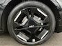 Kia EV3 GT-PlusLine 81.4 kWh / Fabrieksgarantie tot 20-08-2032 / Schuif-kantel dak / Harman/Kardon / Panoramadak / Stoel- & Stuurverwarming / Stoelverkoeling Voor / 360 Camera / Apple Carplay Android Auto / Navigatie / Elektrisch verstelbare stoelen met Geheugen / Elektrische Achterklep /
