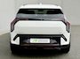 Kia EV3 GT-PlusLine 81.4 kWh / Fabrieksgarantie tot 20-08-2032 / Schuif-kantel dak / Harman/Kardon / Panoramadak / Stoel- & Stuurverwarming / Stoelverkoeling Voor / 360 Camera / Apple Carplay Android Auto / Navigatie / Elektrisch verstelbare stoelen met Geheugen / Elektrische Achterklep /