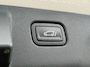 Kia EV3 GT-PlusLine 81.4 kWh / Fabrieksgarantie tot 20-08-2032 / Schuif-kantel dak / Harman/Kardon / Panoramadak / Stoel- & Stuurverwarming / Stoelverkoeling Voor / 360 Camera / Apple Carplay Android Auto / Navigatie / Elektrisch verstelbare stoelen met Geheugen / Elektrische Achterklep /