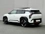 Kia EV3 GT-PlusLine 81.4 kWh / Fabrieksgarantie tot 20-08-2032 / Schuif-kantel dak / Harman/Kardon / Panoramadak / Stoel- & Stuurverwarming / Stoelverkoeling Voor / 360 Camera / Apple Carplay Android Auto / Navigatie / Elektrisch verstelbare stoelen met Geheugen / Elektrische Achterklep /