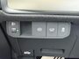Kia EV3 GT-PlusLine 81.4 kWh / Fabrieksgarantie tot 20-08-2032 / Schuif-kantel dak / Harman/Kardon / Panoramadak / Stoel- & Stuurverwarming / Stoelverkoeling Voor / 360 Camera / Apple Carplay Android Auto / Navigatie / Elektrisch verstelbare stoelen met Geheugen / Elektrische Achterklep /