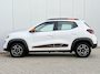 Dacia Spring Comfort Plus 27kWh | Airco | Bluetooth | Achteruitrijcamera | Navigatie | DAB radio | Kunstlederen bekleding | All-season banden | Lichtmetalen velgen |