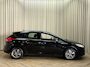 Ford Focus 1.0 Titanium Edition Stoel-/Stuurverwarming / PDC / Airco / 17'' LMV