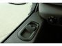 Ford E-Transit 68 kWh L3H3 | Snelladen | SOH 98% | Clima | Cruise | 360° Camera | 3 Zits | Carplay | Navi