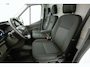 Ford E-Transit 68 kWh L3H3 | Snelladen | SOH 98% | Clima | Cruise | 360° Camera | 3 Zits | Carplay | Navi