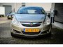 Opel Corsa 1.4-16V Cosmo Automaat | Airco | Cruise | Org. NL | Elektr. ramen | Metallic |