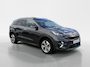 Kia Niro EV e-Niro DynamicPlusLine 64 kWh | *1E EIGENAAR | FABRIEKSGARANTIE | SCHUIF- KANTELDAK | APPLE CARPLAY/ ANDROID AUTO | NAVI | CAMERA | STUUR/ STOELVERWARMING | STOF/ LEDER | ETC…