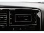 Mitsubishi Outlander 2.0 PHEV Premium / Trekhaak / Camera / Leder&Alcantara / Keyless / 18'' / Stoel+Stuurverwarming / DAB / Cruise Control