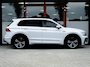 Volkswagen Tiguan 2.0 TSI 4Motion Highline R | R-Line | Navigatie | Lederen Bekleding | Panoramadak | Stoelverwarming | 360 Camera | Memory | 19'' Lichtmetalen Velgen |