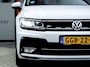 Volkswagen Tiguan 2.0 TSI 4Motion Highline R | R-Line | Navigatie | Lederen Bekleding | Panoramadak | Stoelverwarming | 360 Camera | Memory | 19'' Lichtmetalen Velgen |