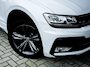 Volkswagen Tiguan 2.0 TSI 4Motion Highline R | R-Line | Navigatie | Lederen Bekleding | Panoramadak | Stoelverwarming | 360 Camera | Memory | 19'' Lichtmetalen Velgen |