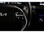 Kia EV6 Plus AWD 77.4 kWh | Schuif-/hefdak elektrisch (Glas) | Automaat | Trekhaak 1.600 kg | Stoelverwarming/ventilatie voor | Adaptieve Cruise Control | Android Auto | Apple Carplay |