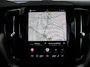 Volvo XC60 2.0 T8 Plug-in hybrid AWD Ultimate Black Edition | Trekhaak elektr. | Luchtvering | Schuifdak | Leer | Geheugenstoelen | B&W audio | Stoelventilatie | Winterset | Zeer nette auto |
